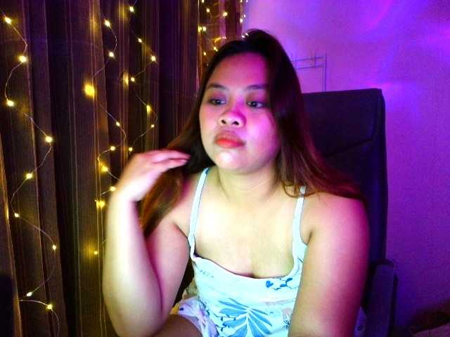 LizPrettyASia live cam on BongaCams