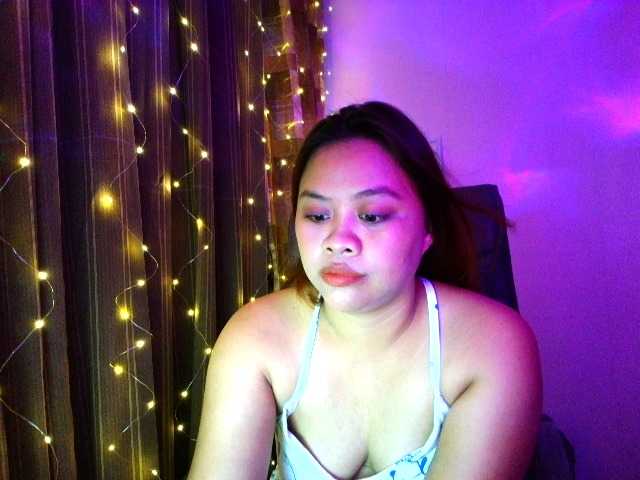 LizPrettyASia live cam on BongaCams