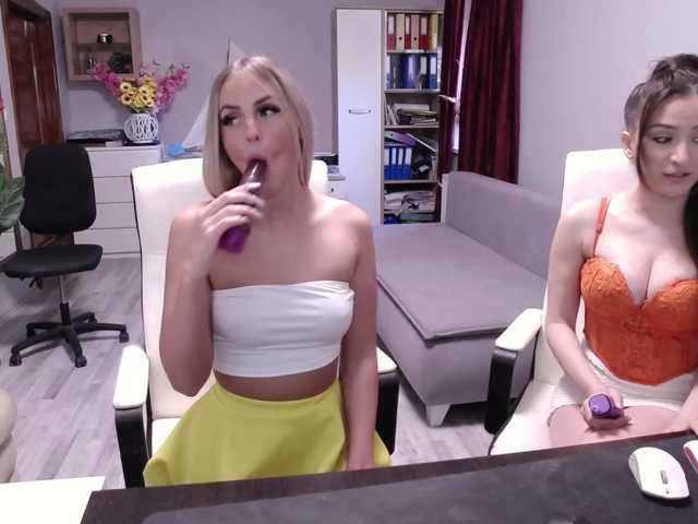 Dajla's BongaCams show and profile