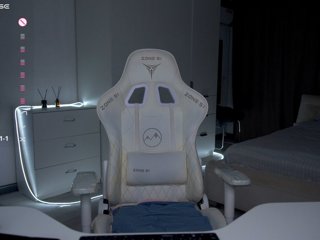 eVvushka Porn Show