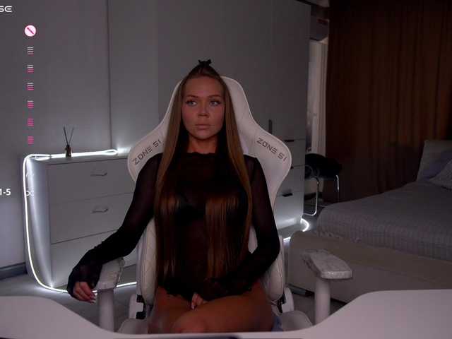 pupsik-24 live cam on BongaCams