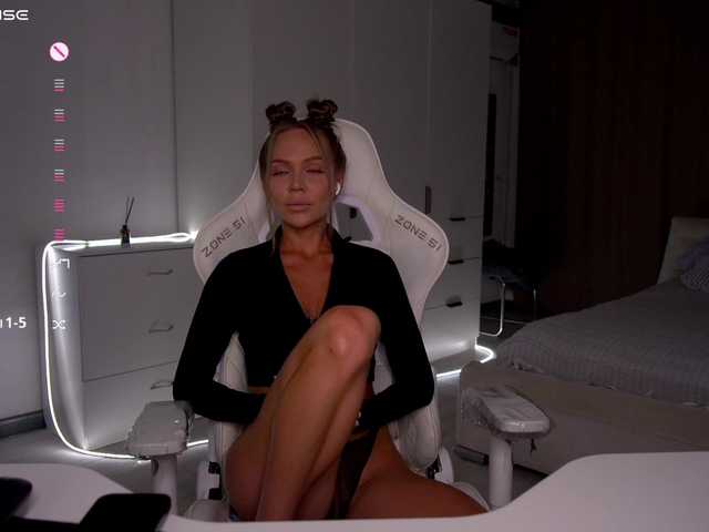 pupsik-24 live cam on BongaCams