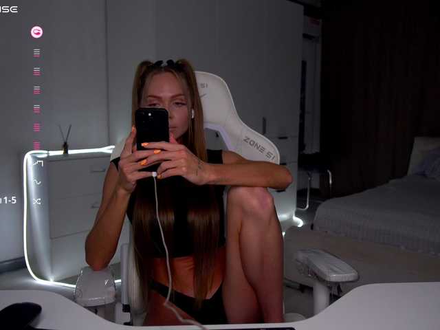 pupsik-24 live cam on BongaCams