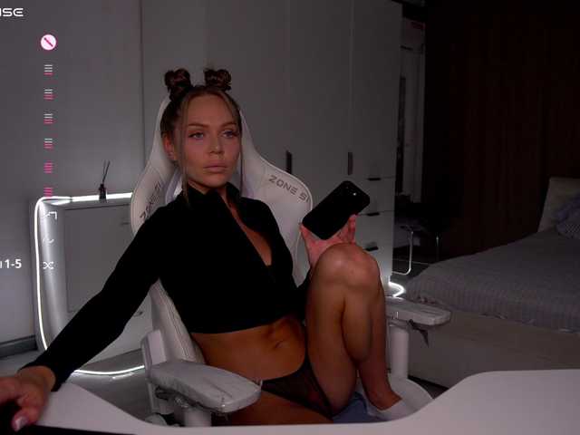 pupsik-24 live cam on BongaCams