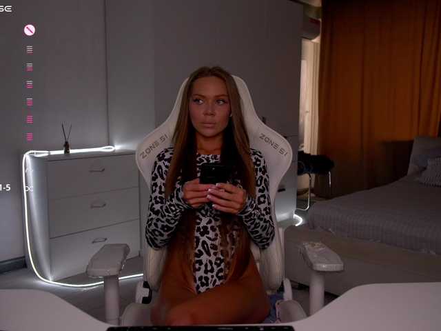pupsik-24 live cam on BongaCams