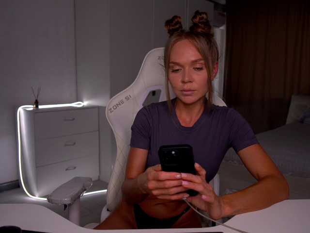 pupsik-24 live cam on BongaCams