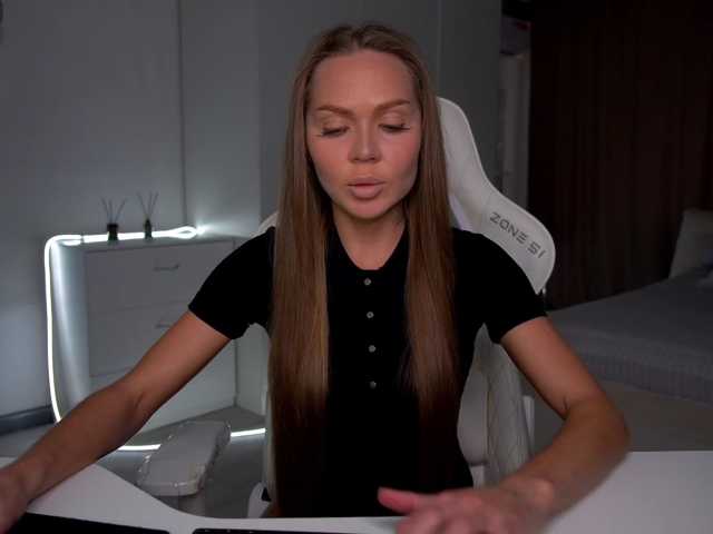 eVvushka live cam preview
