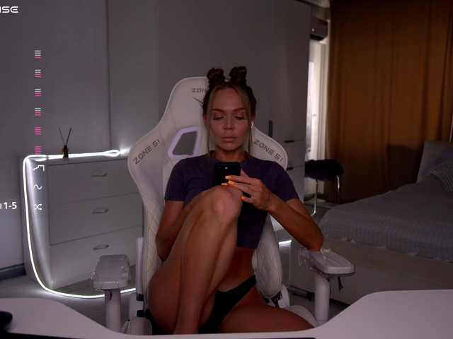 pupsik-24 live webcam show