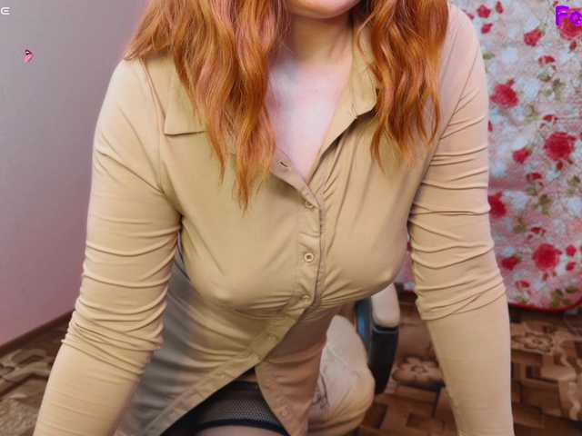 Muza-Love live cam on BongaCams