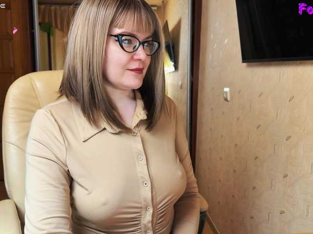 Muza-Love live cam on BongaCams