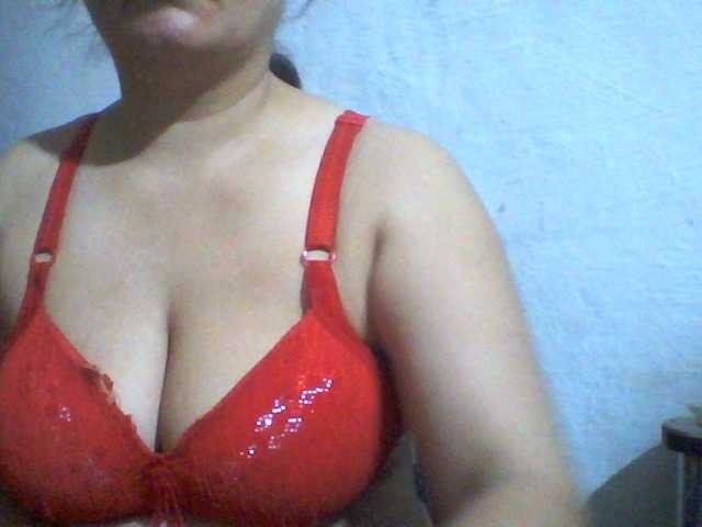indiagirl50 live cam on BongaCams
