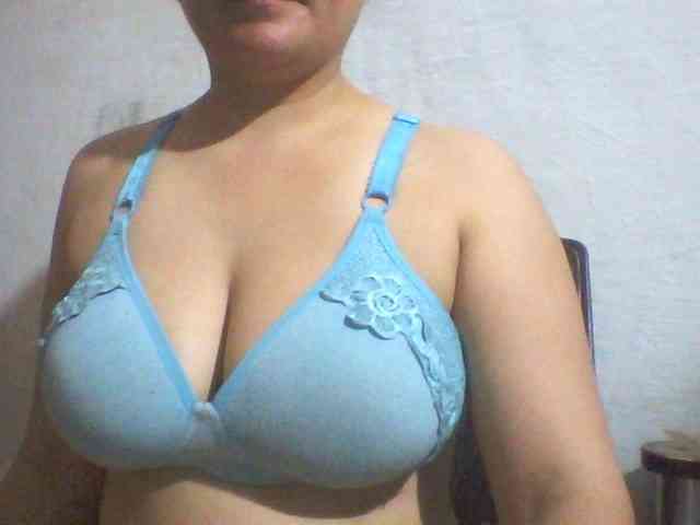 Model: indiagirl50