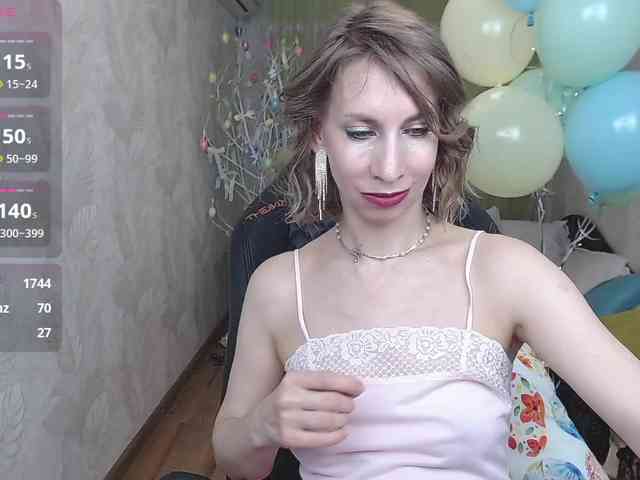 KirstenDesire webcam