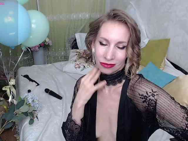 KirstenDesire webcam
