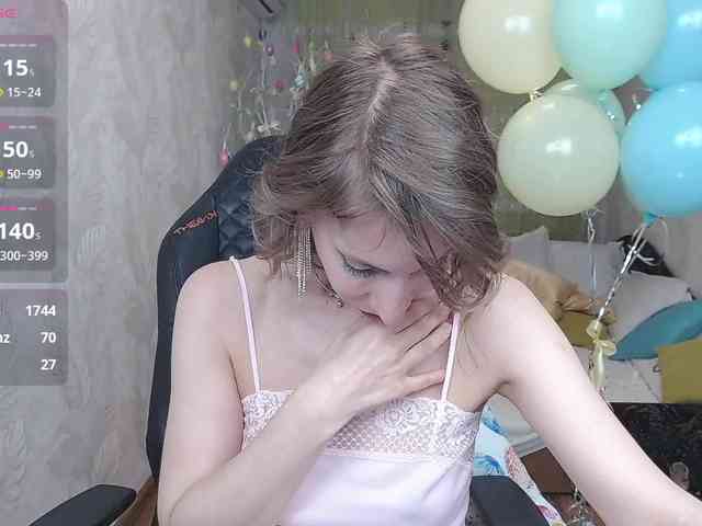 KirstenDesire webcam