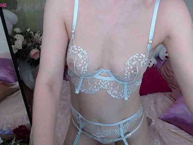 KirstenDesire KirstenDesire