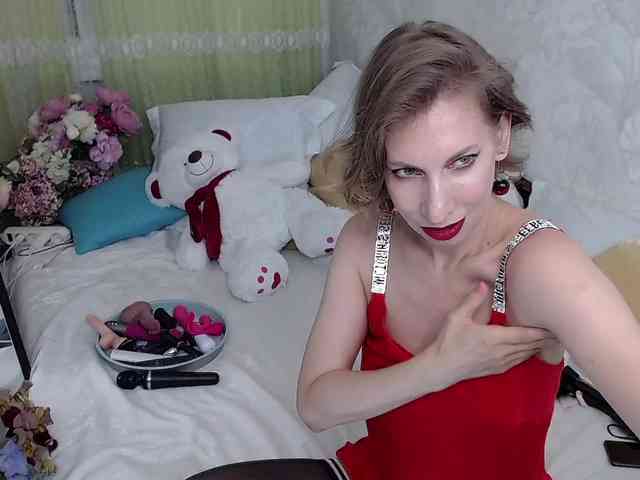 KirstenDesire webcam