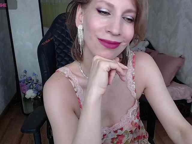 KirstenDesire webcam