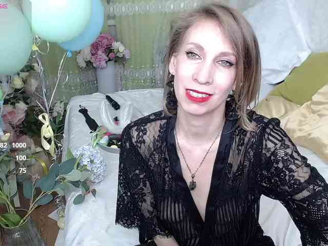 KirstenDesire webcam