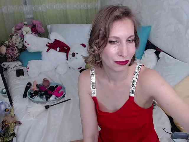 KirstenDesire webcam