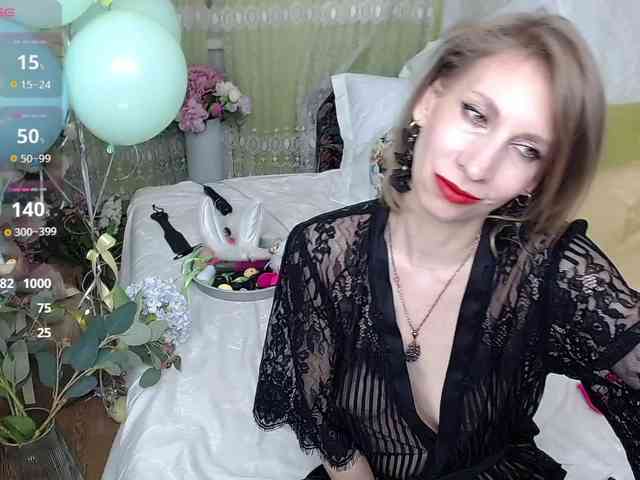KirstenDesire webcam