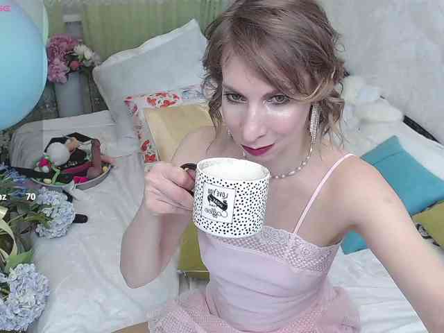 KirstenDesire webcam