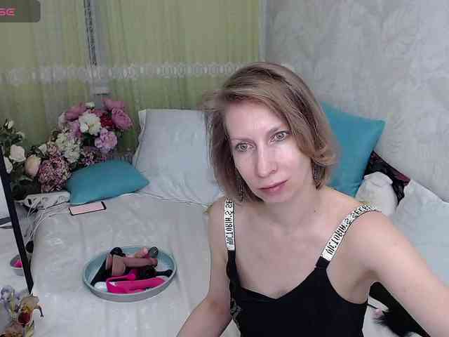 KirstenDesire webcam