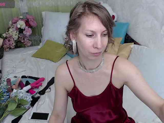 KirstenDesire webcam