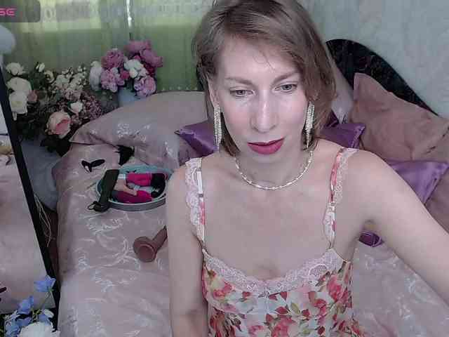 KirstenDesire webcam