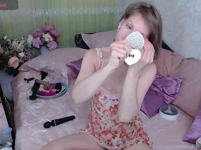 KirstenDesire webcam