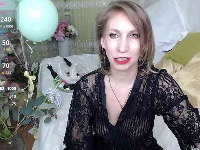 KirstenDesire webcam
