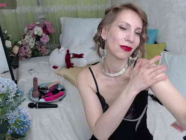 KirstenDesire webcam