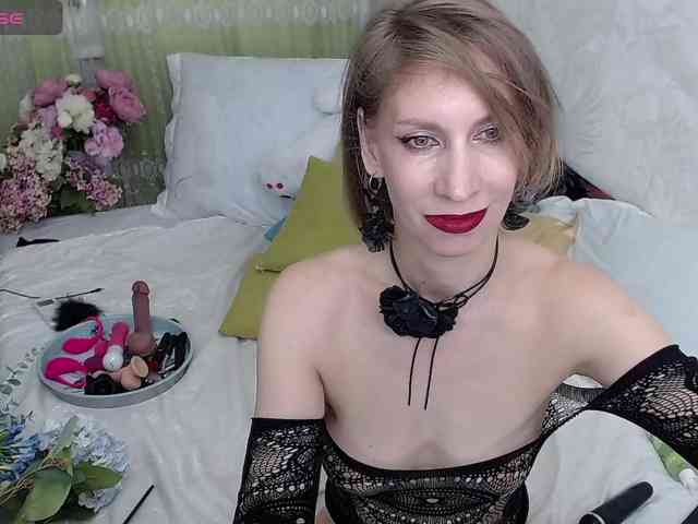 KirstenDesire webcam