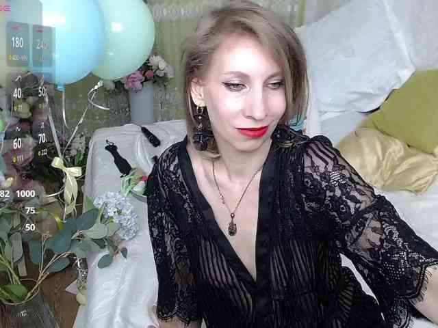 KirstenDesire webcam