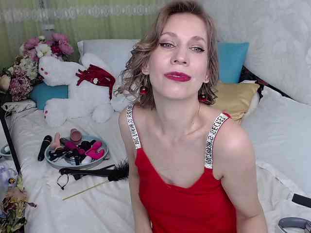 KirstenDesire webcam