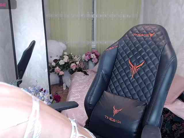 KirstenDesire