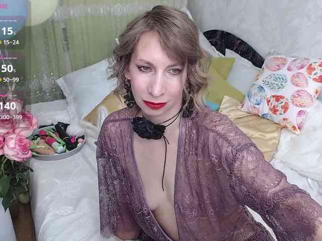 KirstenDesire webcam