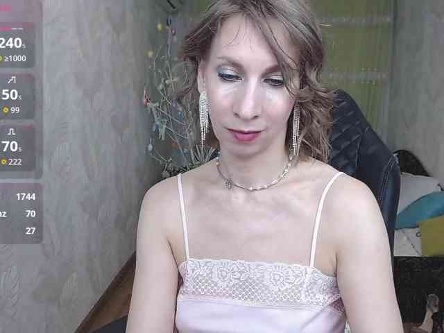 KirstenDesire webcam