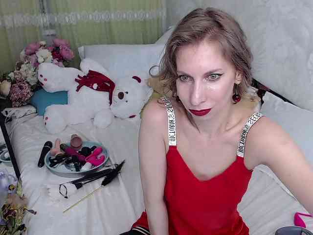 KirstenDesire webcam