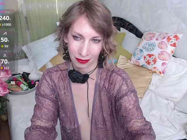 KirstenDesire webcam