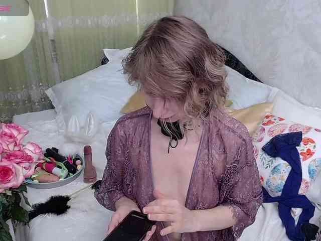 KirstenDesire webcam