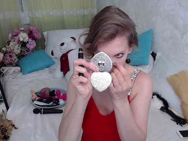 KirstenDesire webcam