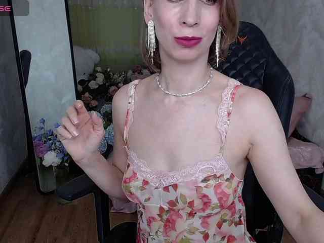 KirstenDesire webcam