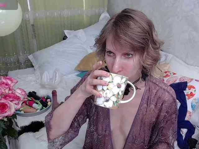 KirstenDesire webcam