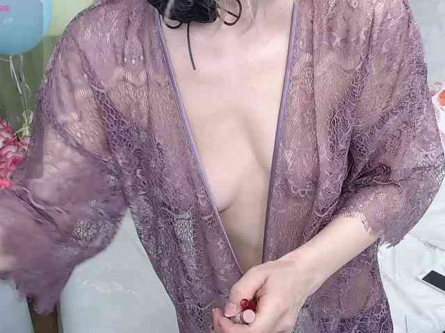 KirstenDesire webcam