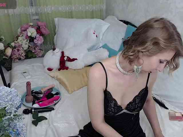KirstenDesire webcam