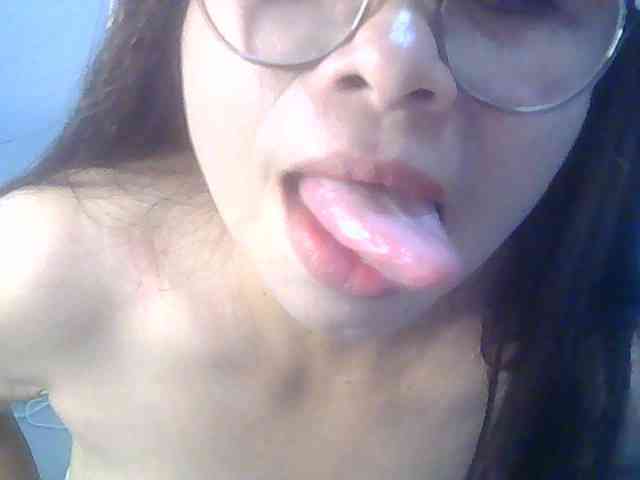 melon2love4u webcam