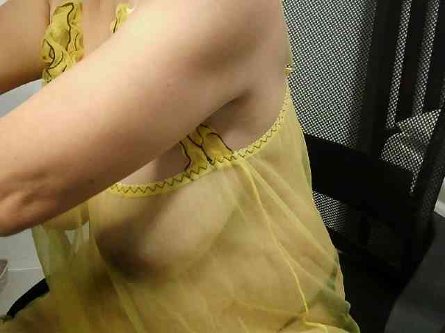 melon2love4u webcam