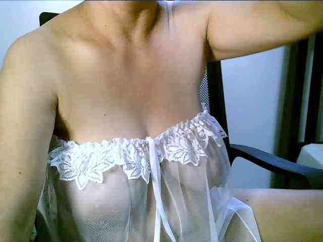 melon2love4u webcam