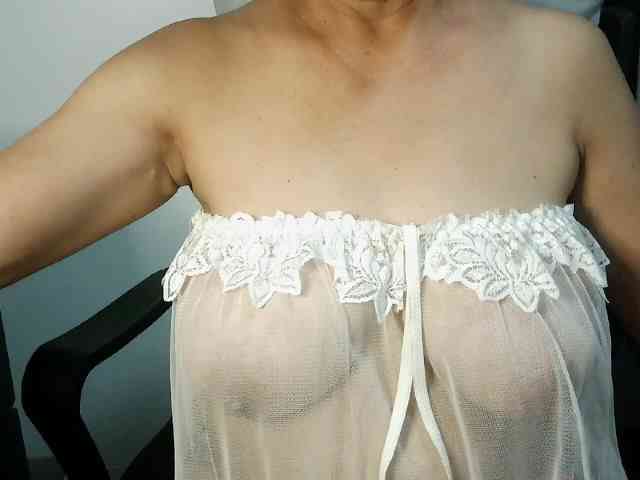 melon2love4u webcam